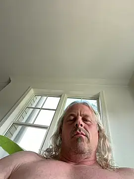 Snapshot of zeus337 chatting on 15, 7, 2026 zeus337 online show from 15, 7, 2026