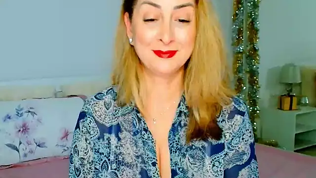 Snapshot of Tyana40 chatting on 10, 1, 2025 Tyana40 online show from 10, 1, 2025