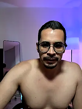 Snapshot of towers_j chatting on 13, 1, 2026 towers j online show from 13, 1, 2026