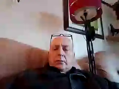 Snapshot of keeenn11 chatting on 13, 2, 2025 keeenn11 online show from 13, 2, 2025