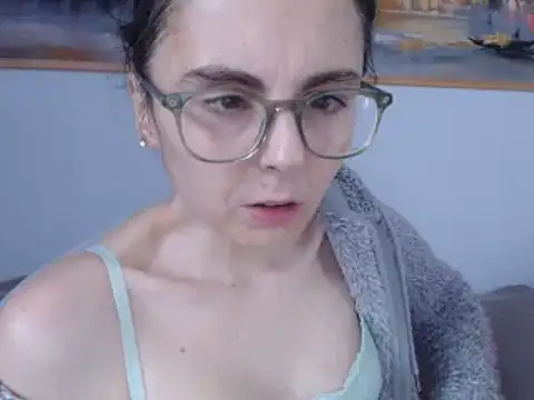 Snapshot of cleophee chatting on 18, 3, 2025 cleophee online show from 18, 3, 2025