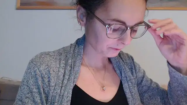 Snapshot of cleophee chatting on 15, 12, 2025 cleophee online show from 15, 12, 2025