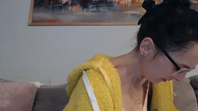 cleophee online show from 2, 4, 2026