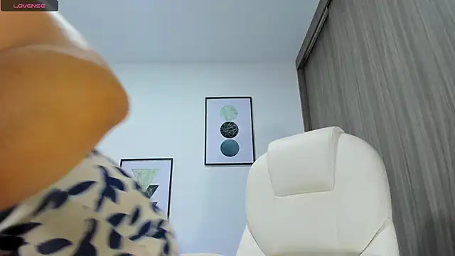 Snapshot of Paty37 chatting on 17, 4, 2026 Paty37 online show from 17, 4, 2026