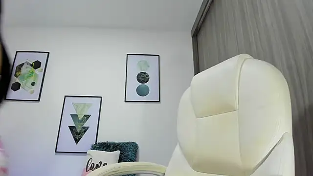 Snapshot of Paty37 chatting on 24, 4, 2026 Paty37 online show from 24, 4, 2026