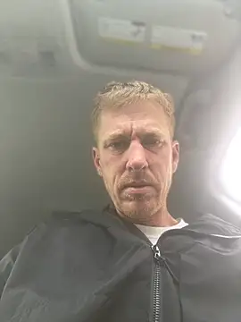 Snapshot of Dgamestrong chatting on 22, 4, 2026 Dgamestrong online show from 22, 4, 2026