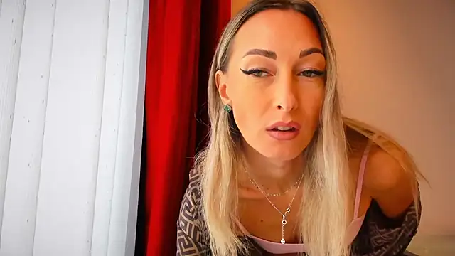 Snapshot of StarryHanna chatting on 14, 5, 2026 StarryHanna online show from 14, 5, 2026