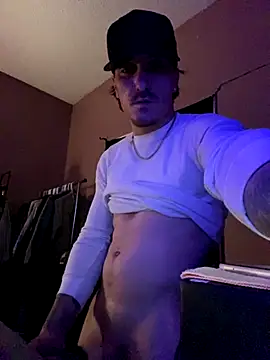 Snapshot of Jbizzle247 chatting on 15, 12, 2025 Jbizzle247 online show from 15, 12, 2025