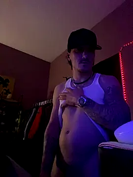 Snapshot of Jbizzle247 chatting on 16, 12, 2025 Jbizzle247 online show from 16, 12, 2025