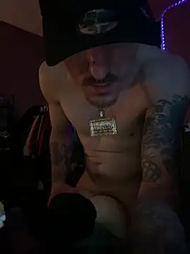 Snapshot of Jbizzle247 chatting on 10, 4, 2026 Jbizzle247 online show from 10, 4, 2026