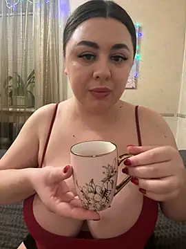 Snapshot of Sara_Slow chatting on 8, 1, 2025 Sara Slow online show from 8, 1, 2025