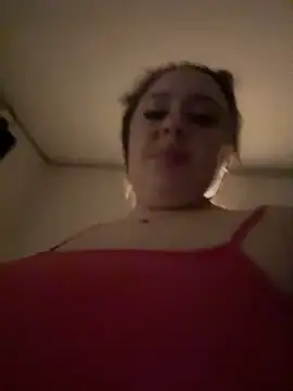 Snapshot of Sara_Slow chatting on 4, 3, 2025 Sara Slow online show from 4, 3, 2025