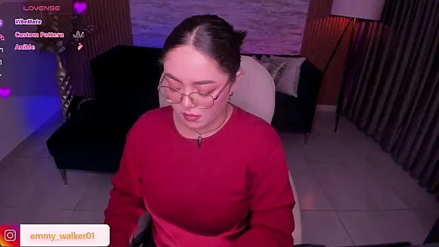 emmy walker online show from 20, 12, 2025