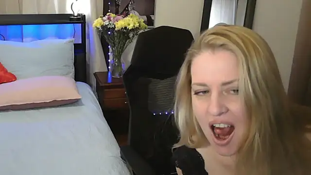 HollieBim online show from 20, 1, 2025