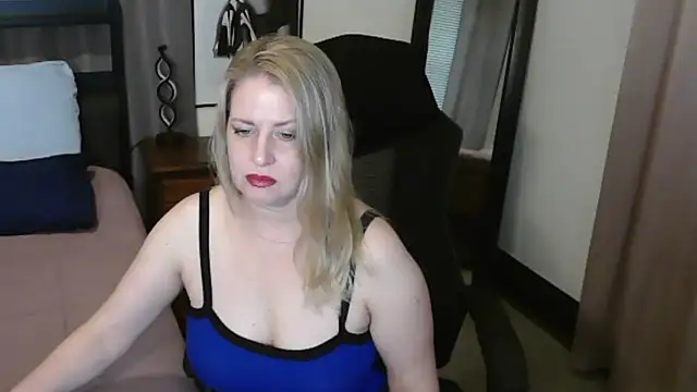 HollieBim online show from 21, 5, 2026