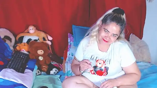 Snapshot of estrellita_fugaz16x chatting on 2, 11, 2025 estrellita fugaz16x online show from 2, 11, 2025