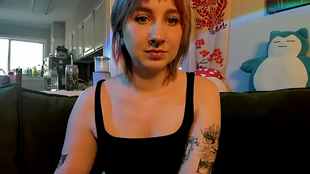 Snapshot of LedaBun chatting on 16, 3, 2026 LedaBun online show from 16, 3, 2026