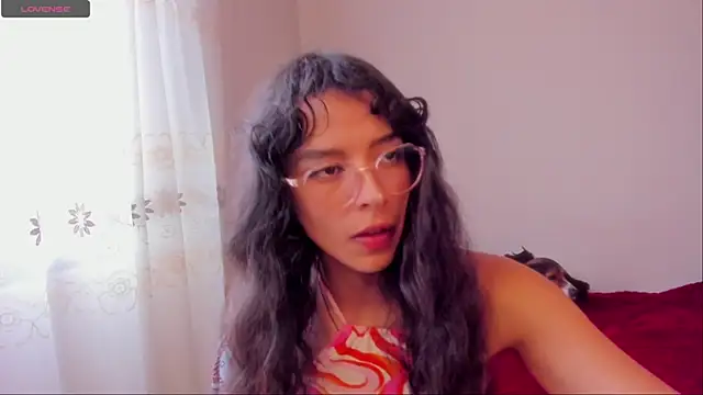 Snapshot of aluna_0310 chatting on 26, 12, 2024 aluna 0310 online show from 26, 12, 2024