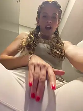 Snapshot of alana15 chatting on 10, 1, 2025 alana15 online show from 10, 1, 2025