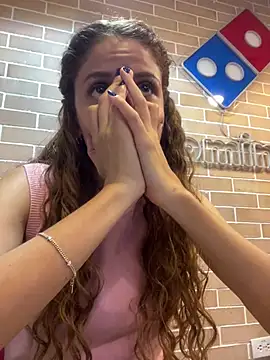 Snapshot of alana15 chatting on 16, 1, 2025 alana15 online show from 16, 1, 2025