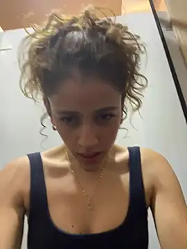 Snapshot of alana15 chatting on 30, 1, 2025 alana15 online show from 30, 1, 2025