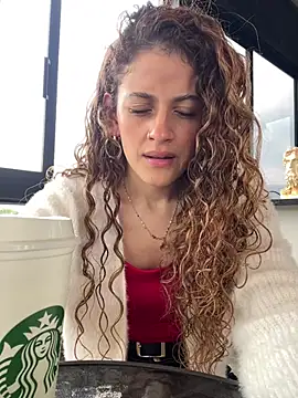 Snapshot of alana15 chatting on 14, 2, 2025 alana15 online show from 14, 2, 2025