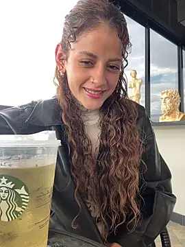 Snapshot of alana15 chatting on 18, 2, 2025 alana15 online show from 18, 2, 2025