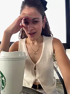 Snapshot of alana15 chatting on 19, 2, 2025 alana15 online show from 19, 2, 2025