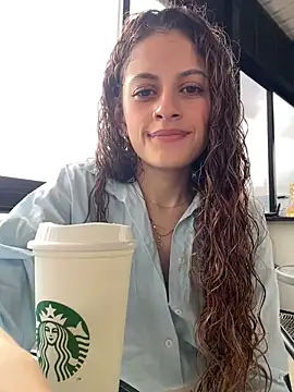 Snapshot of alana15 chatting on 6, 3, 2025 alana15 online show from 6, 3, 2025