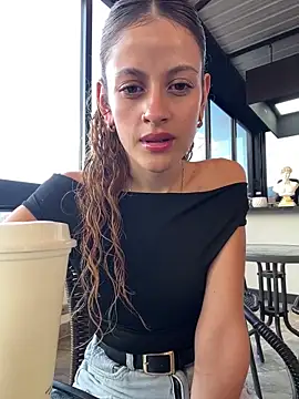 Snapshot of alana15 chatting on 10, 3, 2025 alana15 online show from 10, 3, 2025