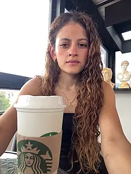 Snapshot of alana15 chatting on 16, 3, 2025 alana15 online show from 16, 3, 2025