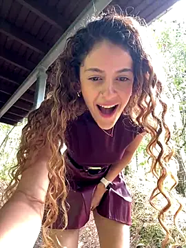 Snapshot of alana15 chatting on 27, 9, 2025 alana15 online show from 27, 9, 2025