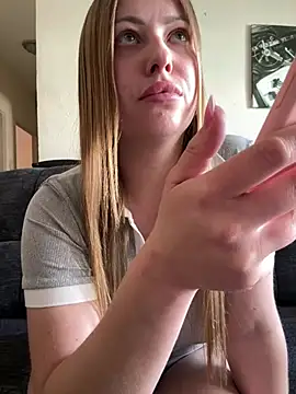 Snapshot of AlisaWhite chatting on 5, 5, 2026 AlisaWhite online show from 5, 5, 2026