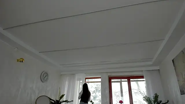 TiffanyHouston  online show from 17, 2, 2025