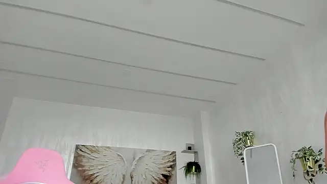 Snapshot of TiffanyHouston_ chatting on 8, 4, 2026 TiffanyHouston online show from 8, 4, 2026