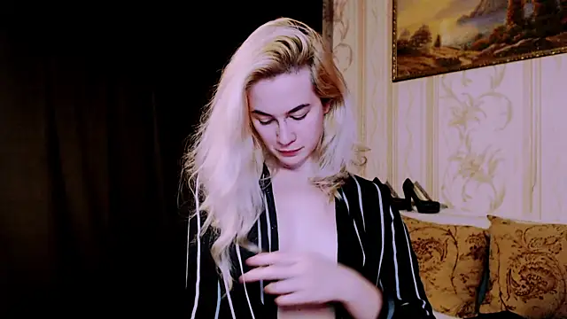 xxxcharismaaa online show from 10, 11, 2025