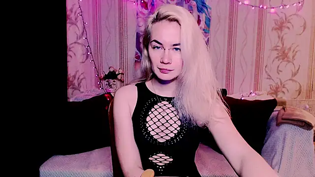 xxxcharismaaa online show from 23, 5, 2026