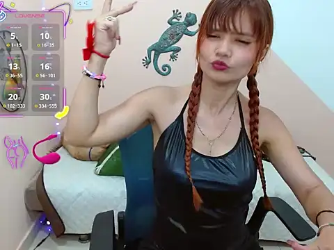 miss tinnymafe online show from 24, 9, 2025