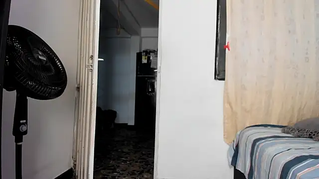 BlowMommy  online show from 16, 4, 2026