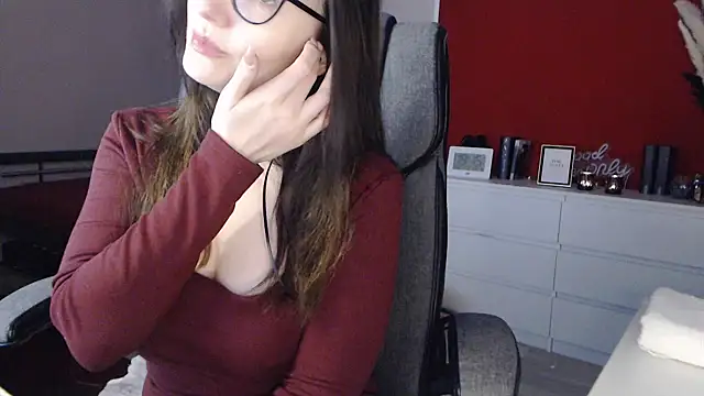 Alina Lamour online show from 14, 2, 2026