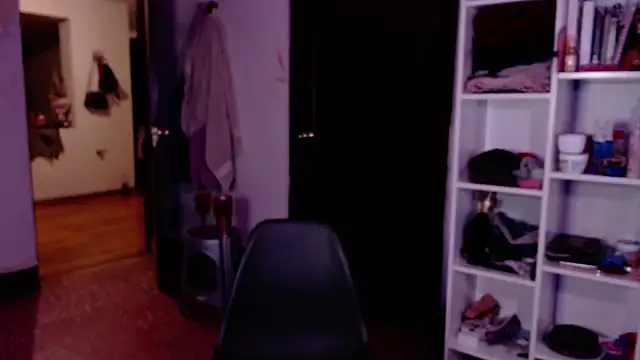 lil daisy7 online show from 10, 12, 2024