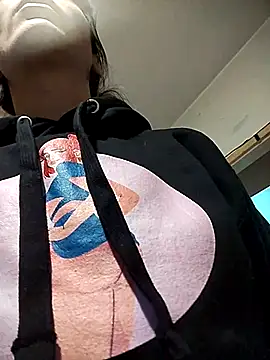 Snapshot of JoLeNe27 chatting on 1, 12, 2025 JoLeNe27 online show from 1, 12, 2025