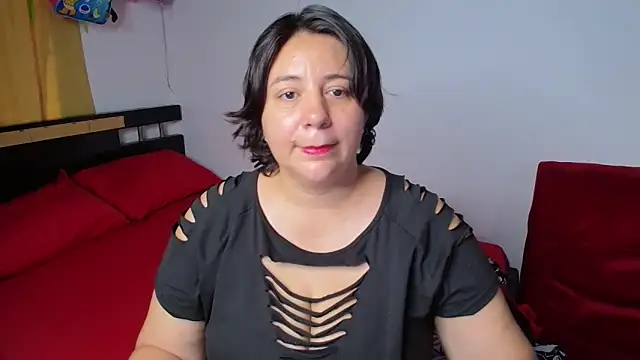 Snapshot of sexxy_ticki chatting on 7, 4, 2026 sexxy ticki online show from 7, 4, 2026