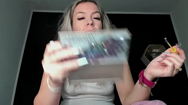 Alesys69 online show from 4, 12, 2025