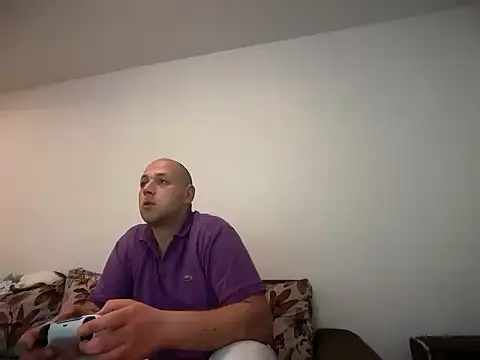 Snapshot of Flakka95 chatting on 7, 4, 2026 Flakka95 online show from 7, 4, 2026