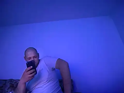 Snapshot of Flakka95 chatting on 9, 4, 2026 Flakka95 online show from 9, 4, 2026