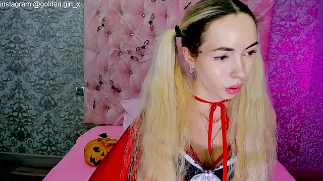 Snapshot of Akilla_Queen chatting on 1, 11, 2025 Akilla Queen online show from 1, 11, 2025