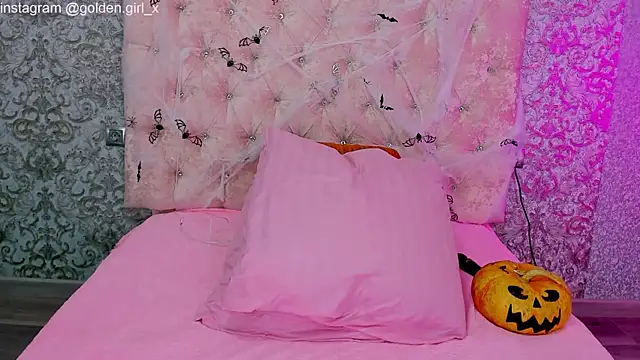 Snapshot of Akilla_Queen chatting on 5, 11, 2025 Akilla Queen online show from 5, 11, 2025