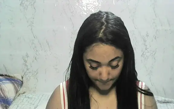 Snapshot of shayna_all chatting on 4, 3, 2025 shayna all online show from 4, 3, 2025