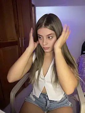 Miss valeriaa online show from 6, 3, 2025